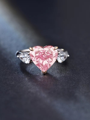 Anillos de diamante de laboratorio de gran tamaño de color rosa de forma de corazón 4.19ct 18k Anillo de oro blanco