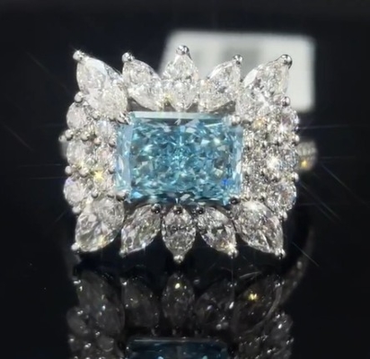 2.20ct Anillo de diamante de laboratorio azul con estilo circundante para ocasiones especiales